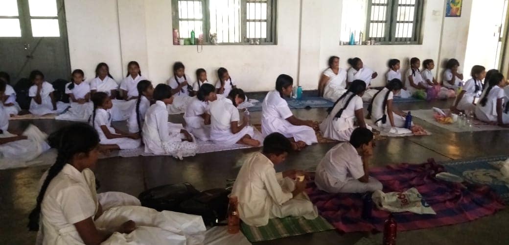 පෙර පොහොය වැඩසටහන.